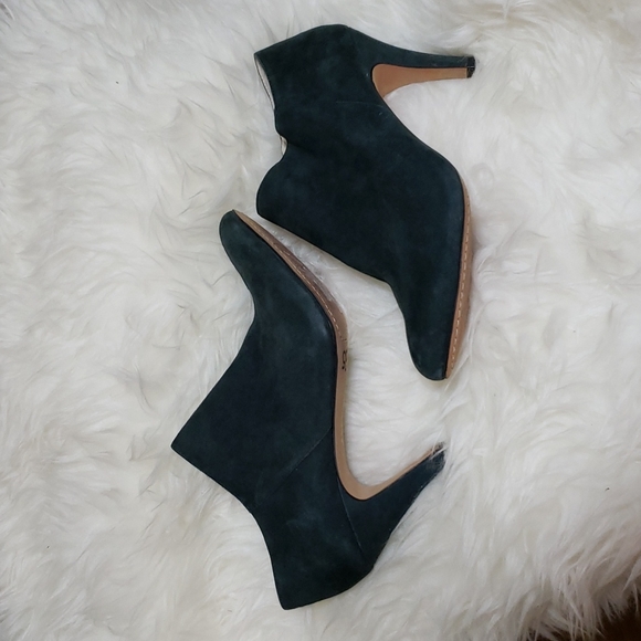 Vince Camuto Ankle Boots with Heel - Picture 7 of 7